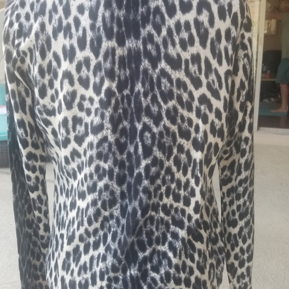 New Sweater Set - Picture 6 of 11